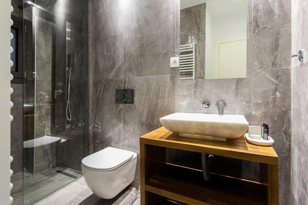 Sublime 1Br Apartment In Koukaki By Upstreet Athen Eksteriør billede